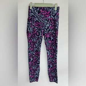 Under Armour leggings • Women’s small